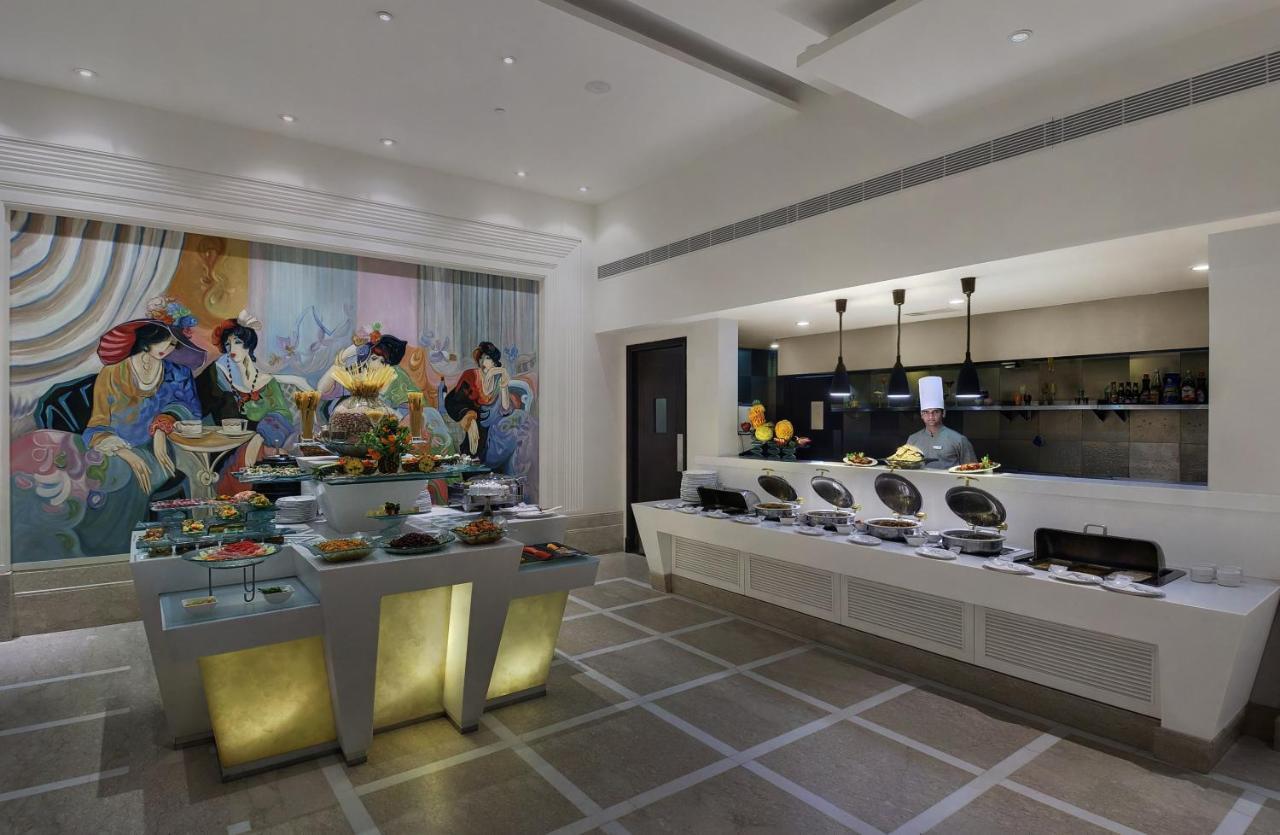 Inde Hotel Vista Woods Huda City Centre, Gurgaon Esterno foto