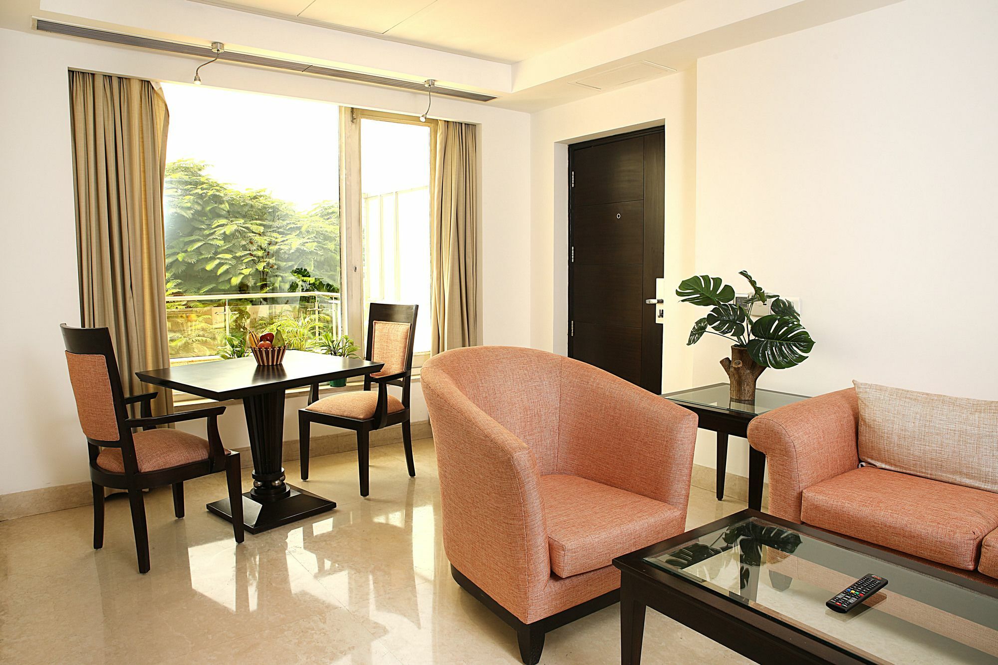 Inde Hotel Vista Woods Huda City Centre, Gurgaon Esterno foto