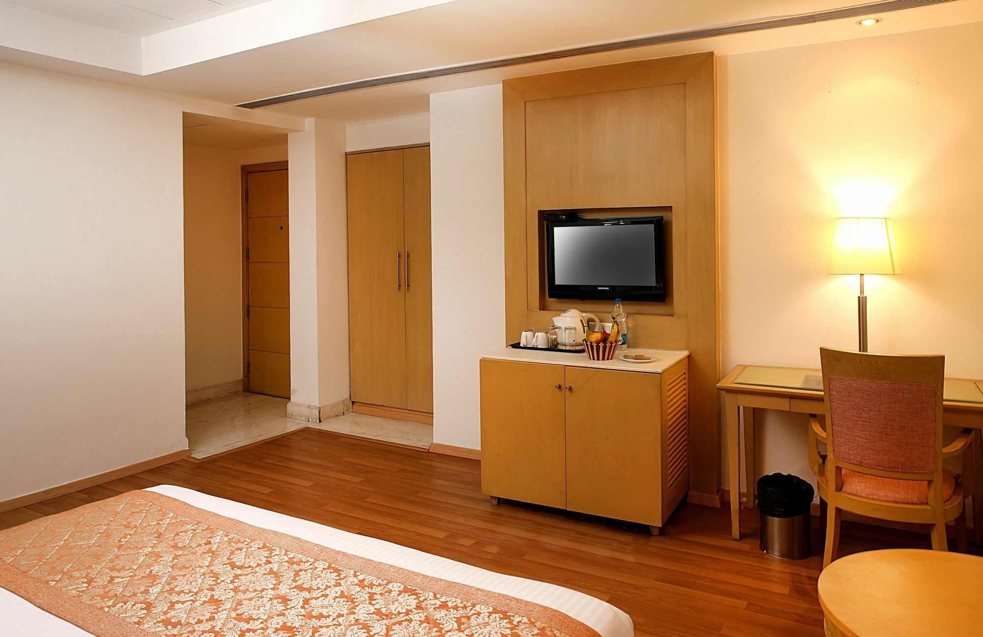 Inde Hotel Vista Woods Huda City Centre, Gurgaon Esterno foto